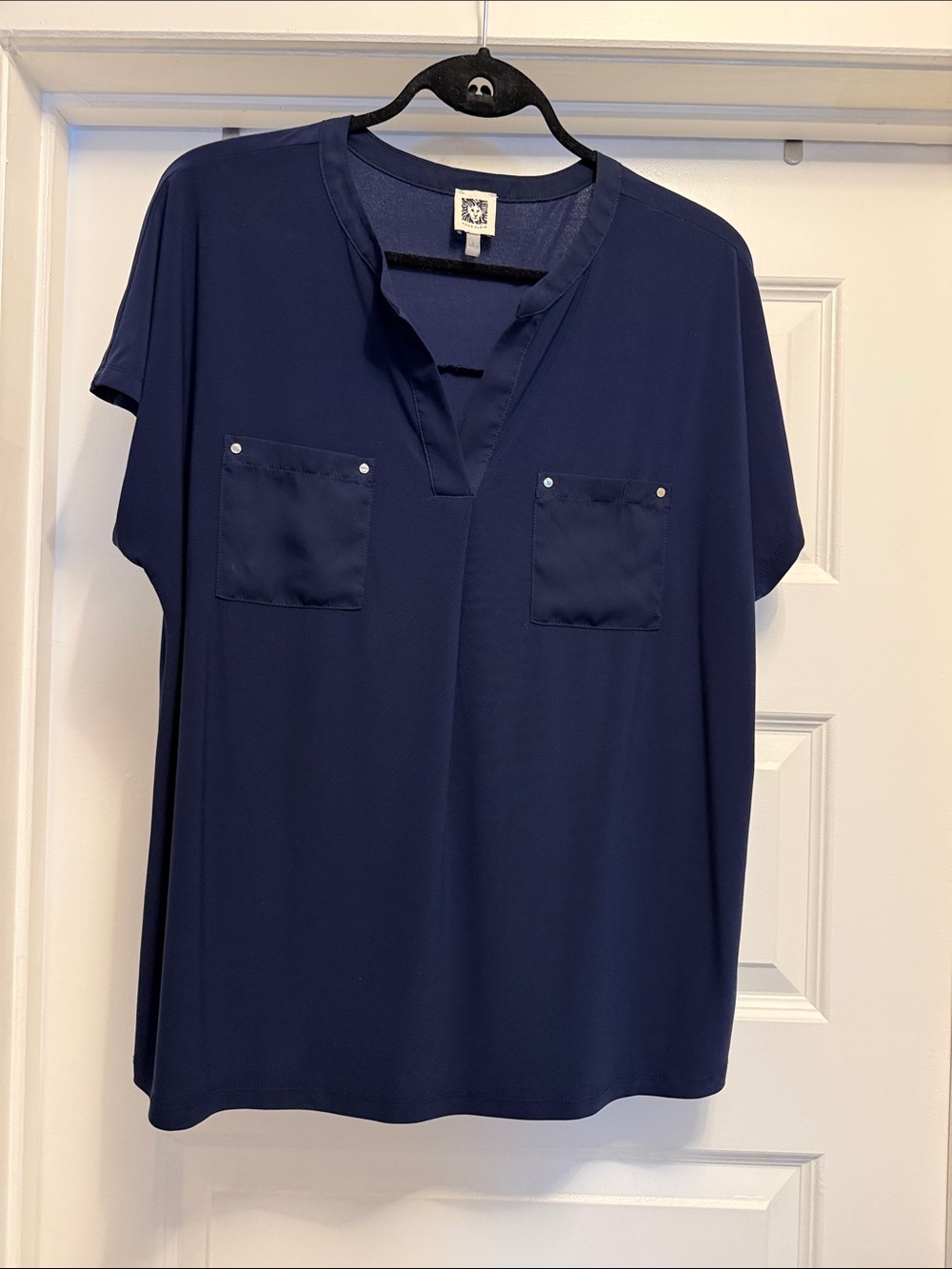 Ann Klein Navy Short-Sleeve V-Neck Pocket Top